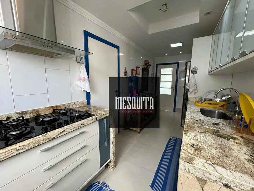 Apartamento com 3 quartos à venda, 110m2 em Guaruja - SP - imagem 8 Foto 8 de Apartamento com 3 quartos à venda, 110m2 em Guaruja - SP