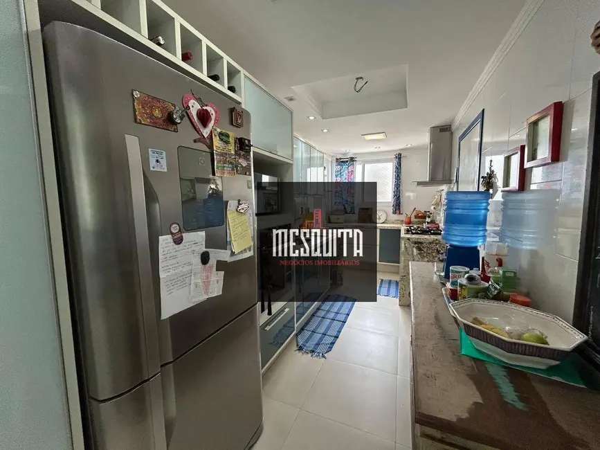 Apartamento com 3 quartos à venda, 110m2 em Guaruja - SP - imagem 9 Foto 9 de Apartamento com 3 quartos à venda, 110m2 em Guaruja - SP