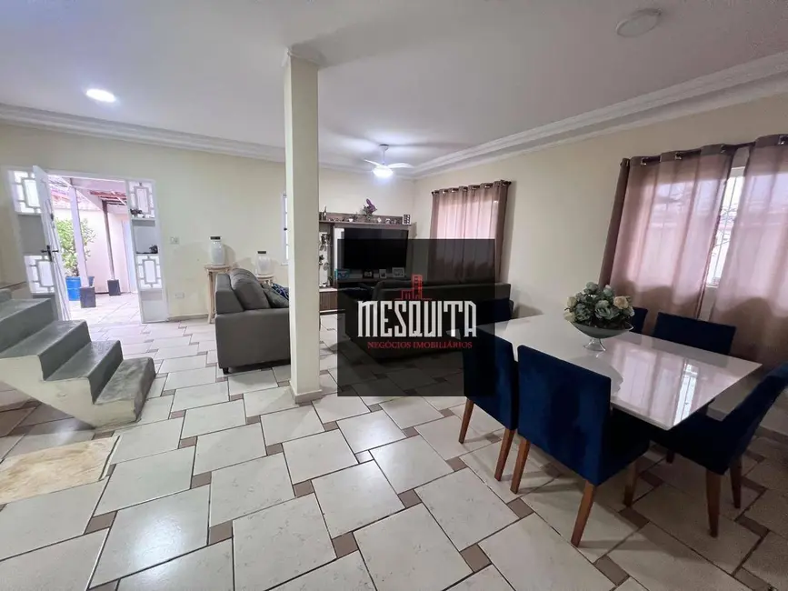 Foto 7 de Casa com 5 quartos à venda, 300m2 em Guaruja - SP