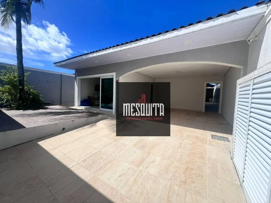 Casa com 3 quartos à venda, 150m2 em Guaruja - SP - imagem 1 Foto 1 de Casa com 3 quartos à venda, 150m2 em Guaruja - SP