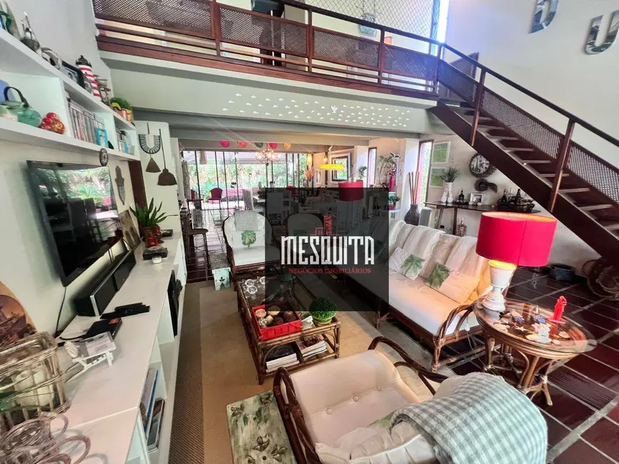 Foto 9 de Casa com 5 quartos à venda, 360m2 em Balneário Praia do Pernambuco, Guaruja - SP