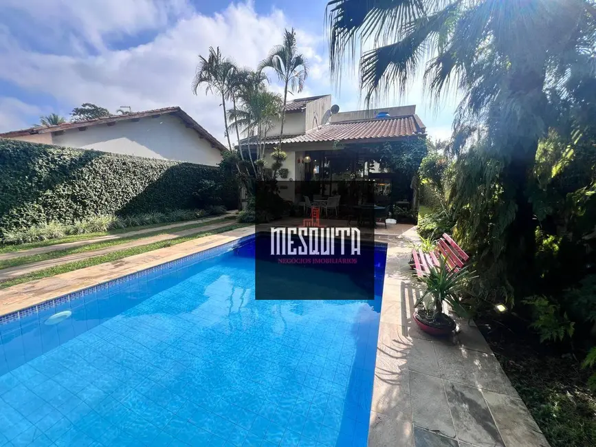 Foto 1 de Casa com 5 quartos à venda, 360m2 em Balneário Praia do Pernambuco, Guaruja - SP