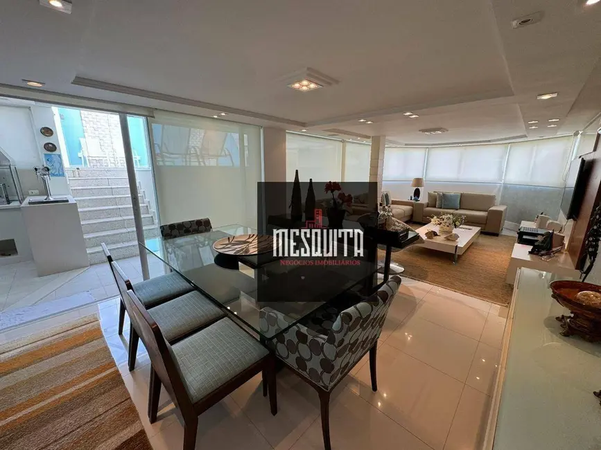 Cobertura com 4 quartos à venda, 315m2 em Enseada, Guaruja - SP - imagem 1 Foto 1 de Cobertura com 4 quartos à venda, 315m2 em Enseada, Guaruja - SP