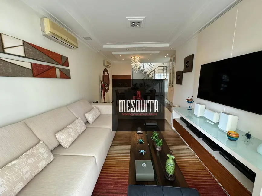 Cobertura com 4 quartos à venda, 315m2 em Enseada, Guaruja - SP - imagem 4 Foto 4 de Cobertura com 4 quartos à venda, 315m2 em Enseada, Guaruja - SP