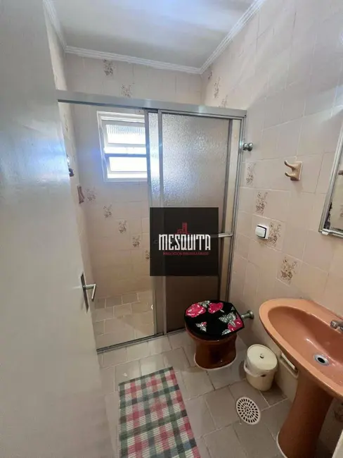 Apartamento com 1 quarto à venda, 55m2 em Jardim Três Marias, Guaruja - SP - imagem 4 Foto 4 de Apartamento com 1 quarto à venda, 55m2 em Jardim Três Marias, Guaruja - SP