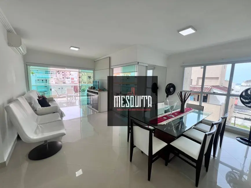 Foto 7 de Apartamento com 3 quartos à venda, 150m2 em Guaruja - SP