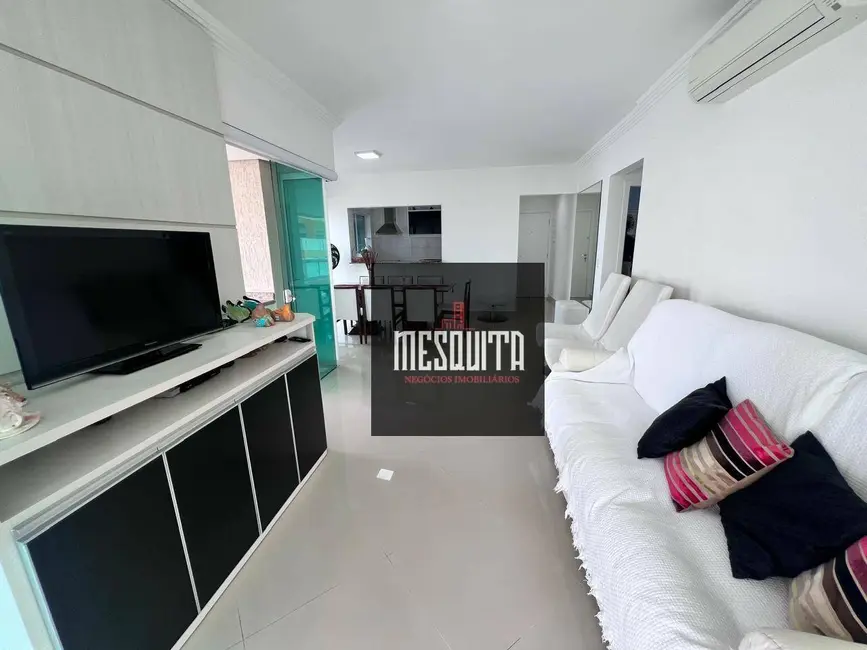 Foto 5 de Apartamento com 3 quartos à venda, 150m2 em Guaruja - SP