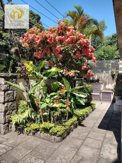 Foto 3 de Casa com 5 quartos à venda, 270m2 em Urca, Rio De Janeiro - RJ