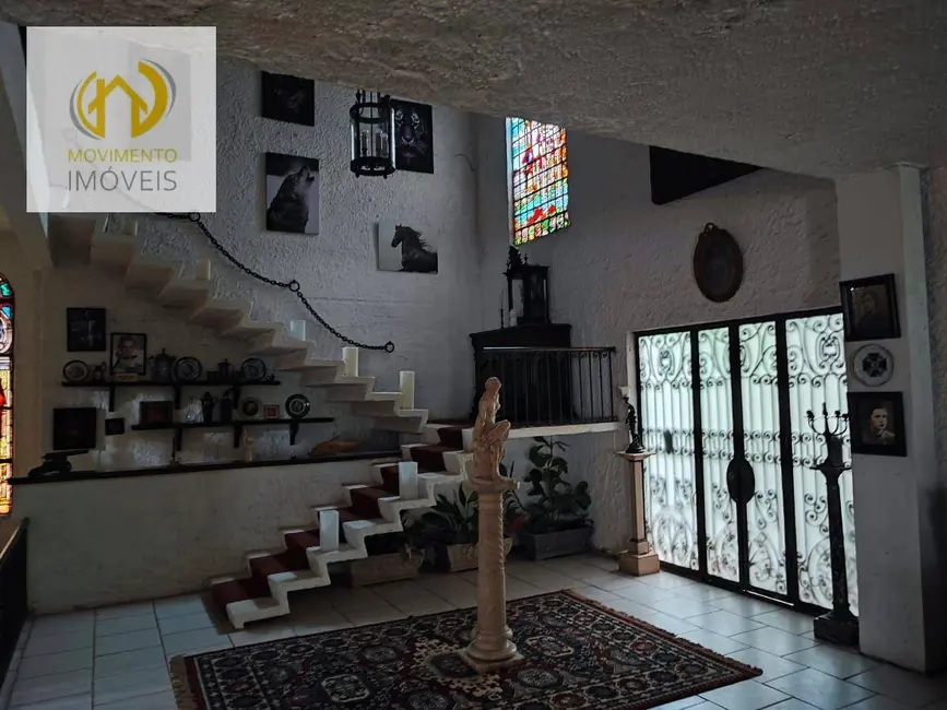 Casa com 5 quartos à venda, 1360m2 em Jardim Botânico, Rio De Janeiro - RJ - imagem 3 Foto 3 de Casa com 5 quartos à venda, 1360m2 em Jardim Botânico, Rio De Janeiro - RJ