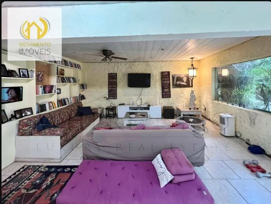 Foto 2 de Casa com 5 quartos à venda, 1360m2 em Jardim Botânico, Rio De Janeiro - RJ