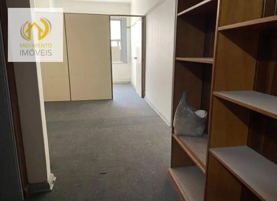 Sala Comercial à venda, 60m2 em Centro, Rio De Janeiro - RJ - imagem 5 Foto 5 de Sala Comercial à venda, 60m2 em Centro, Rio De Janeiro - RJ
