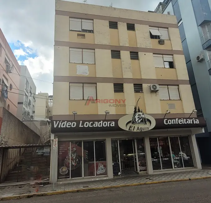 Foto 1 de Apartamento com 1 quarto à venda, 52m2 em Centro, Santa Maria - RS