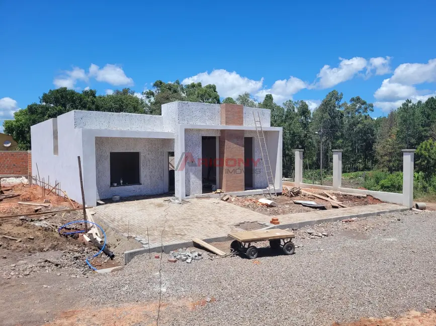 Foto 2 de Casa com 3 quartos à venda, 115m2 em Diácono João Luiz Pozzobon, Santa Maria - RS