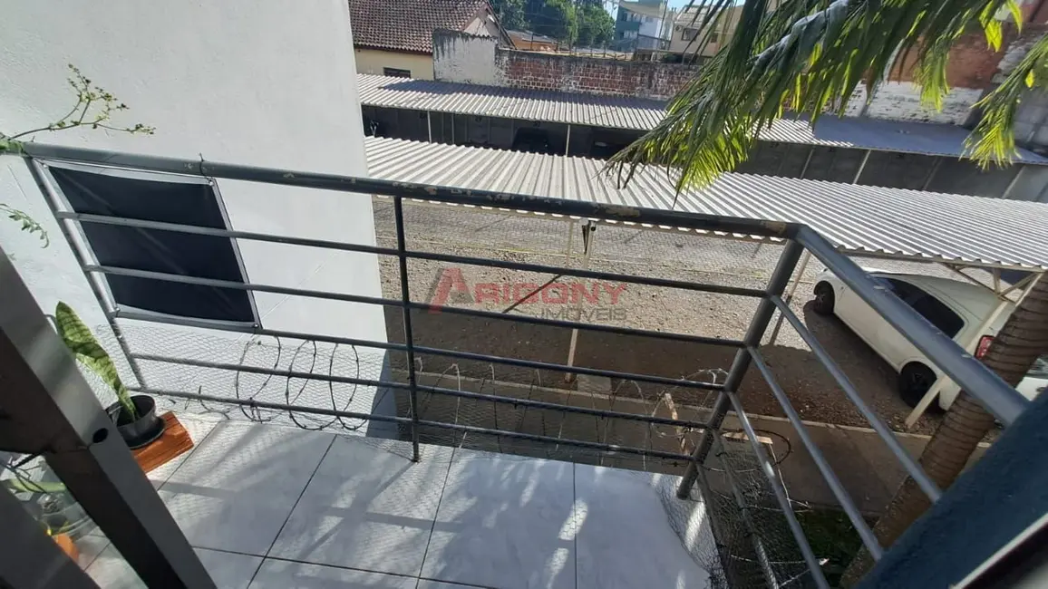 Foto 4 de Apartamento com 3 quartos à venda, 60m2 em Nossa Senhora do Rosário, Santa Maria - RS
