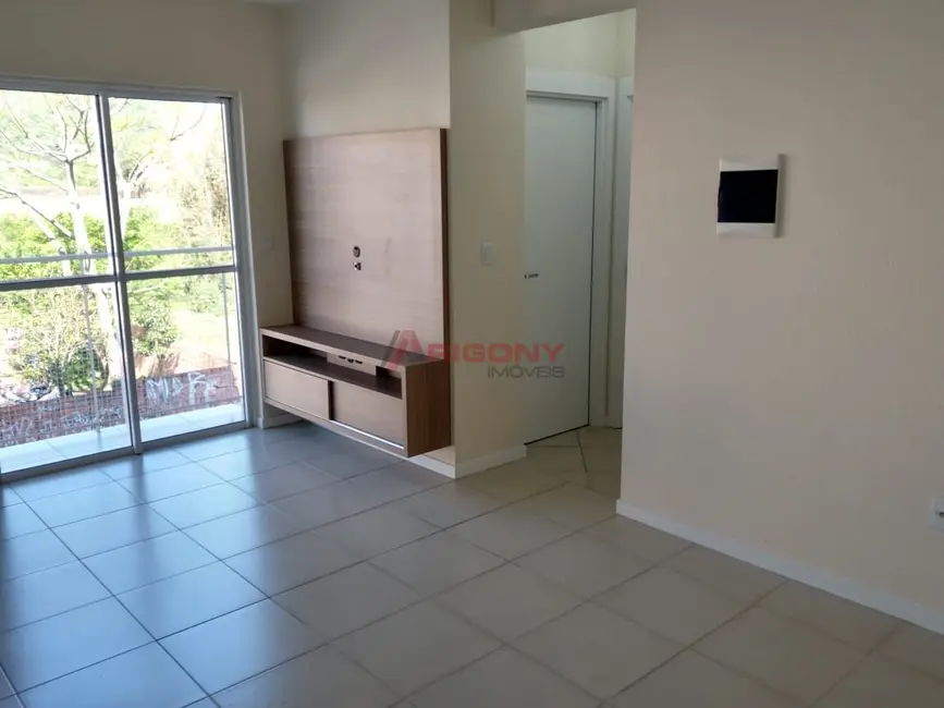 Foto 2 de Apartamento com 2 quartos à venda, 56m2 em Nossa Senhora Medianeira, Santa Maria - RS