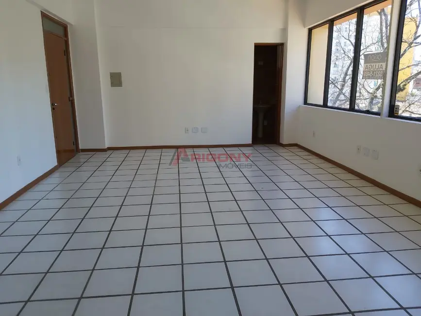 Foto 2 de Sala Comercial com 1 quarto para alugar, 30m2 em Centro, Santa Maria - RS