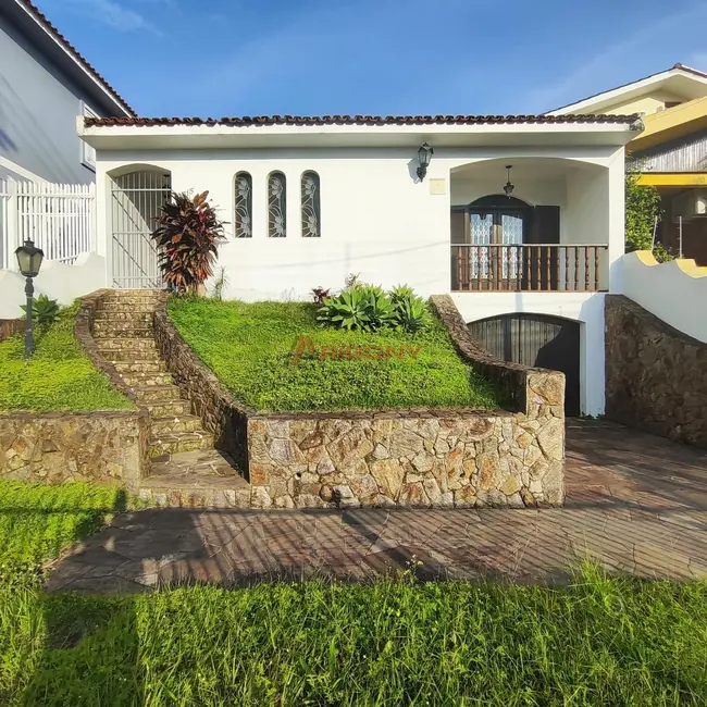 Foto 1 de Casa com 3 quartos à venda, 193m2 em Camobi, Santa Maria - RS