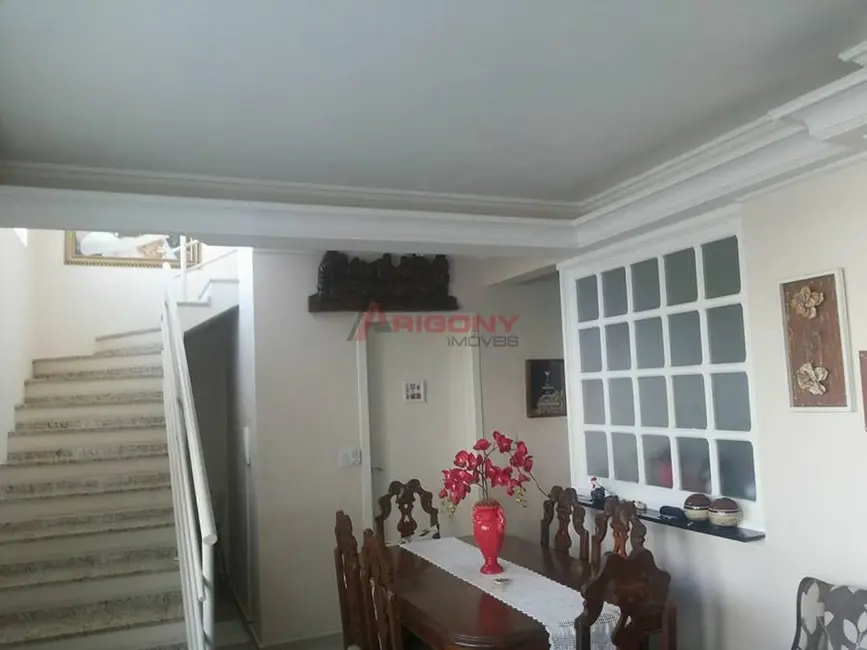 Foto 2 de Casa com 3 quartos para alugar, 146m2 em Nossa Senhora do Rosário, Santa Maria - RS