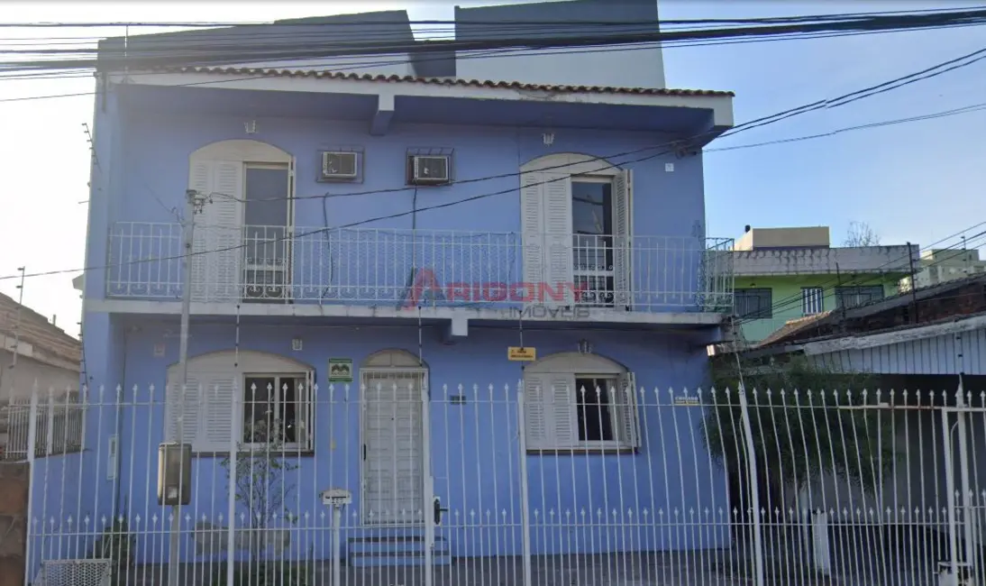 Foto 1 de Casa com 2 quartos à venda, 105m2 em Patronato, Santa Maria - RS