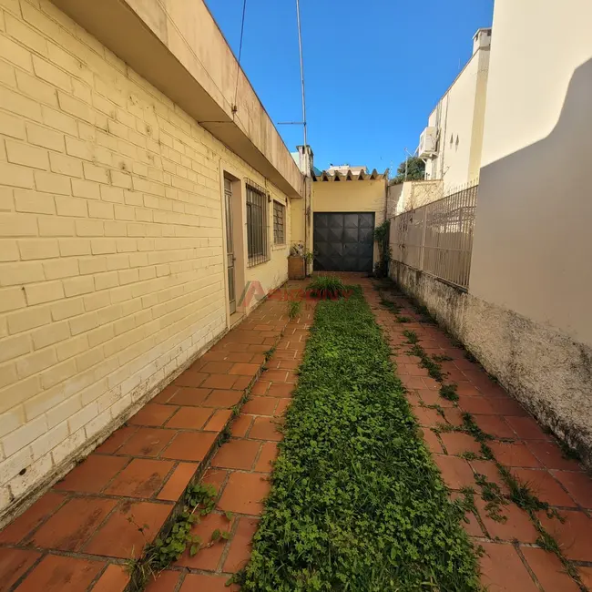 Foto 2 de Casa com 3 quartos à venda, 160m2 em Nossa Senhora de Lourdes, Santa Maria - RS