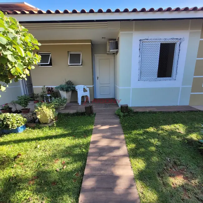 Foto 1 de Casa de Condomínio com 2 quartos à venda, 62m2 em Nossa Senhora de Lourdes, Santa Maria - RS