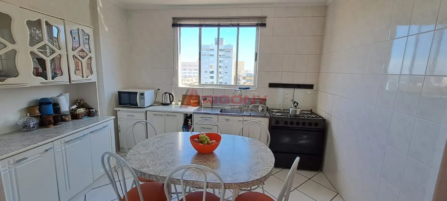 Foto 8 de Apartamento com 3 quartos à venda, 120m2 em Centro, Santa Maria - RS