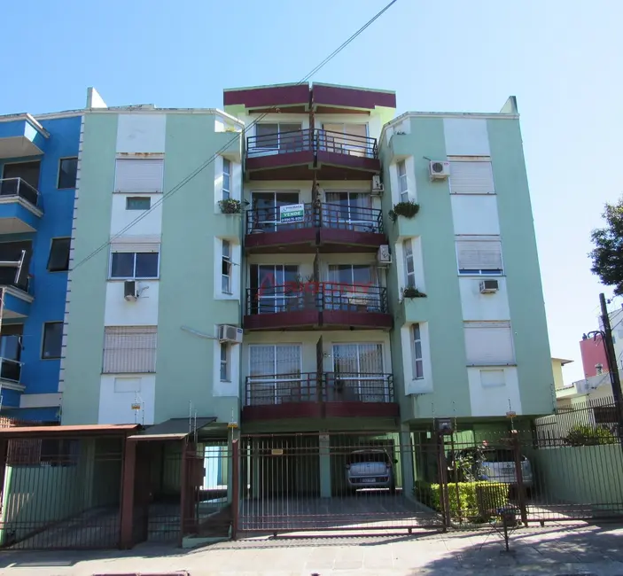 Foto 1 de Cobertura com 2 quartos à venda, 140m2 em Nossa Senhora de Lourdes, Santa Maria - RS