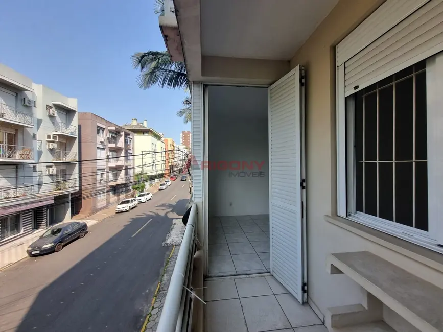 Foto 1 de Apartamento com 2 quartos à venda, 72m2 em Centro, Santa Maria - RS