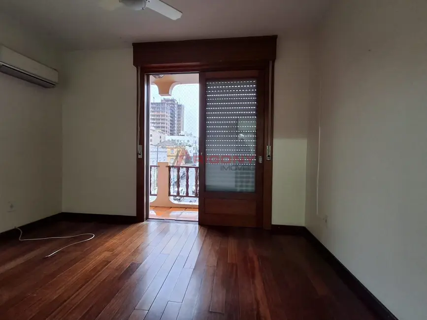 Foto 2 de Apartamento com 3 quartos para alugar, 112m2 em Centro, Santa Maria - RS