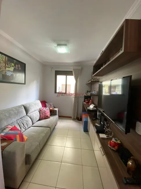 Foto 3 de Apartamento com 2 quartos à venda, 84m2 em Centro, Santa Maria - RS