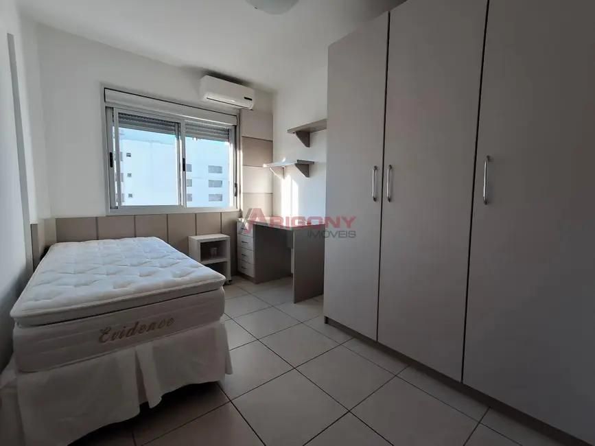 Apartamento com 2 quartos à venda, 72m2 em Centro, Santa Maria - RS - imagem 8 Foto 8 de Apartamento com 2 quartos à venda, 72m2 em Centro, Santa Maria - RS