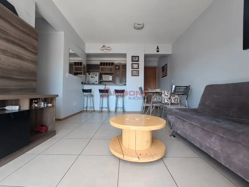 Foto 3 de Apartamento com 2 quartos para alugar, 72m2 em Centro, Santa Maria - RS