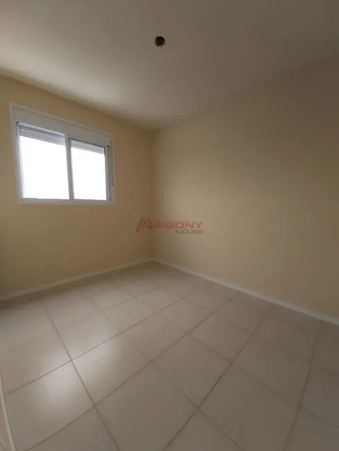 Foto 8 de Apartamento com 2 quartos para alugar, 51m2 em Nossa Senhora Medianeira, Santa Maria - RS