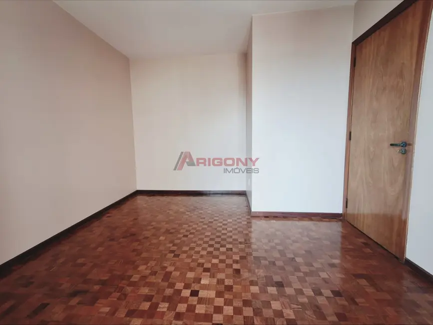 Apartamento com 2 quartos à venda, 95m2 em Nossa Senhora de Fátima, Santa Maria - RS - imagem 5 Foto 5 de Apartamento com 2 quartos à venda, 95m2 em Nossa Senhora de Fátima, Santa Maria - RS