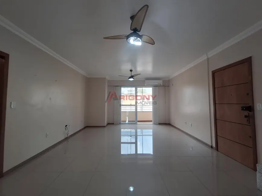 Foto 2 de Apartamento com 3 quartos à venda, 124m2 em Menino Jesus, Santa Maria - RS