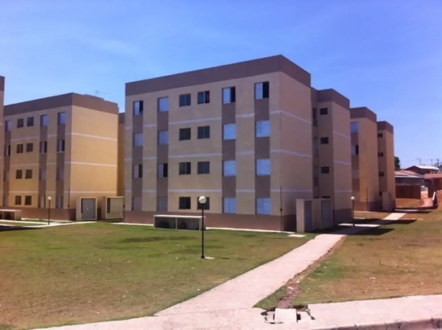 Foto 1 de Apartamento com 2 quartos à venda, 50m2 em Salto De Pirapora - SP