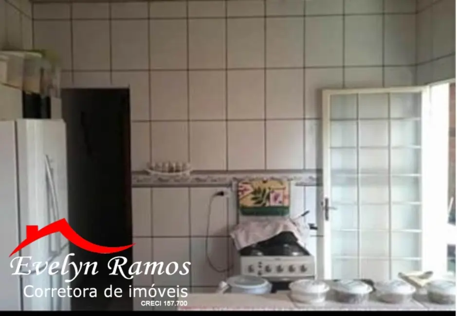 Foto 3 de Casa com 2 quartos à venda, 150m2 em Salto De Pirapora - SP