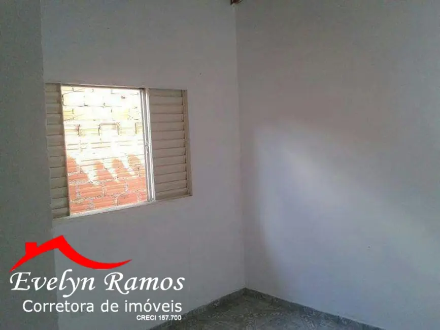 Foto 3 de Casa com 2 quartos à venda, 200m2 em Salto De Pirapora - SP