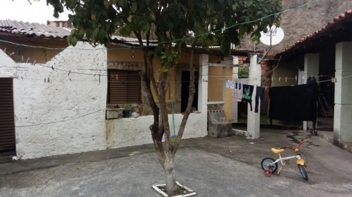 Foto 3 de Casa com 3 quartos à venda, 540m2 em Salto De Pirapora - SP