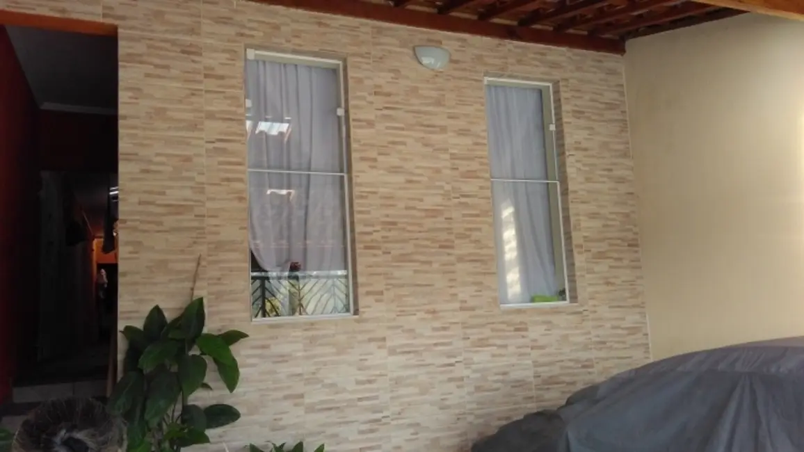 Foto 3 de Casa com 3 quartos à venda, 125m2 em Salto De Pirapora - SP