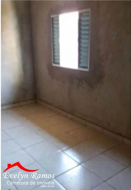 Foto 2 de Casa com 2 quartos à venda, 140m2 em Salto De Pirapora - SP