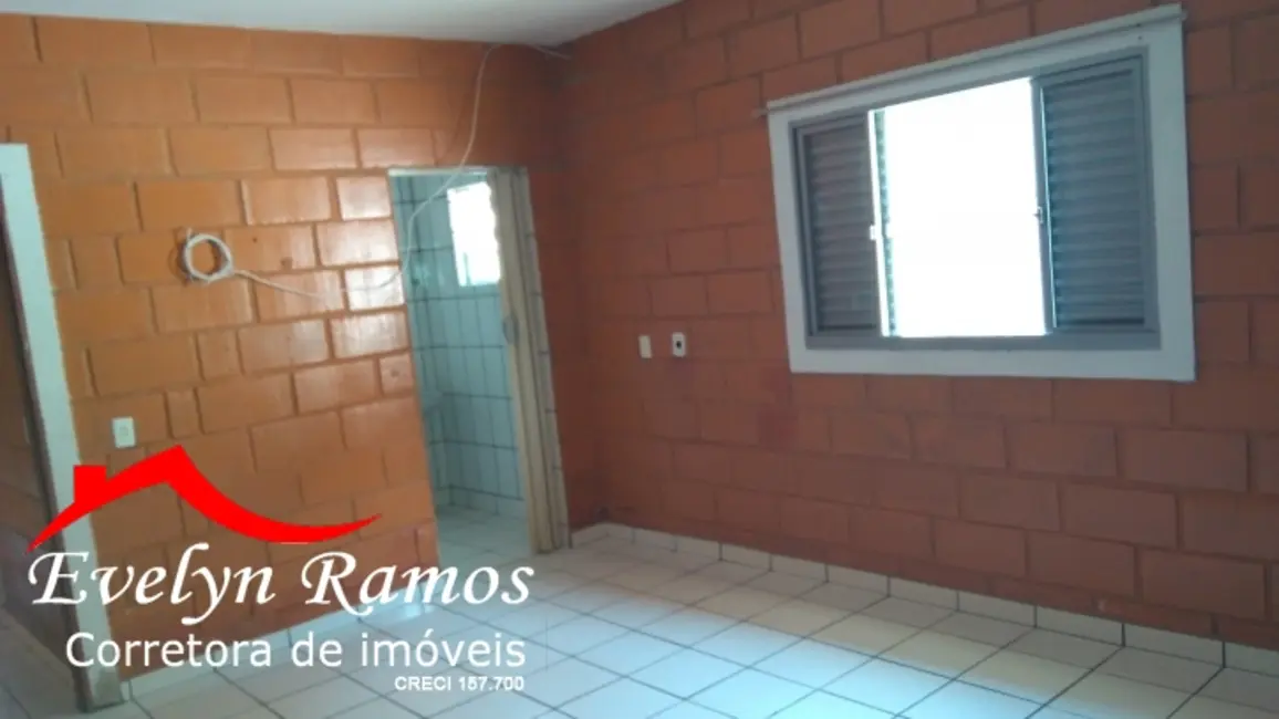 Foto 7 de Casa com 2 quartos à venda, 250m2 em Salto De Pirapora - SP