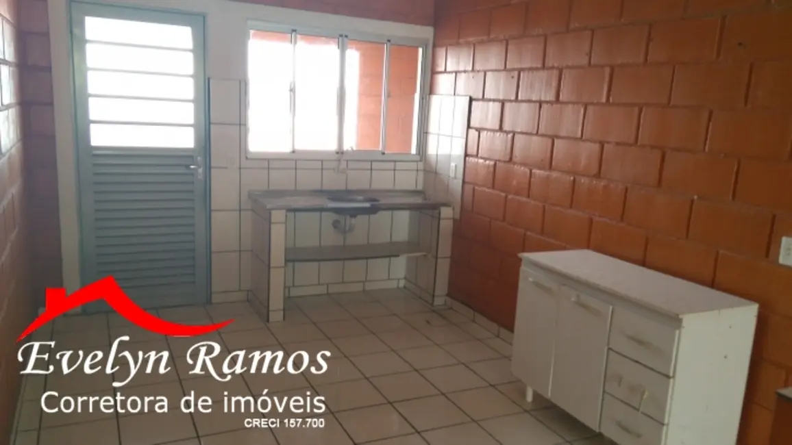 Foto 8 de Casa com 2 quartos à venda, 250m2 em Salto De Pirapora - SP