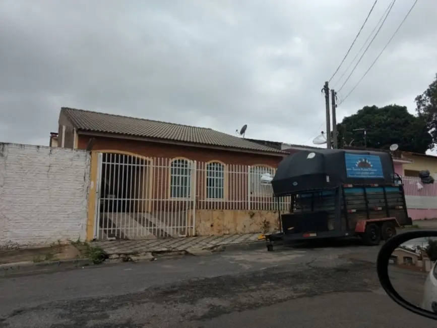 Foto 1 de Casa com 3 quartos à venda, 250m2 em Salto De Pirapora - SP
