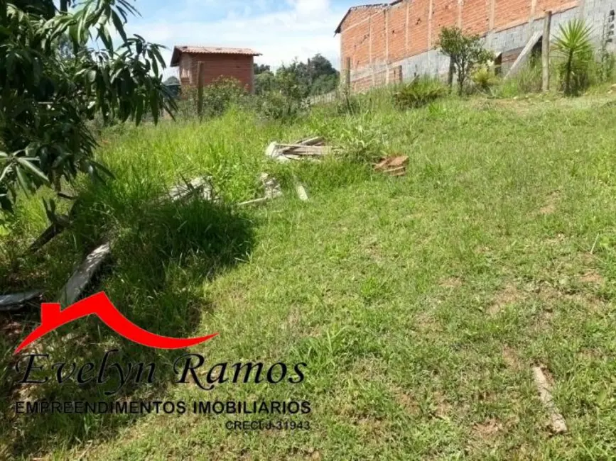 Foto 4 de Terreno / Lote à venda, 800m2 em Salto De Pirapora - SP