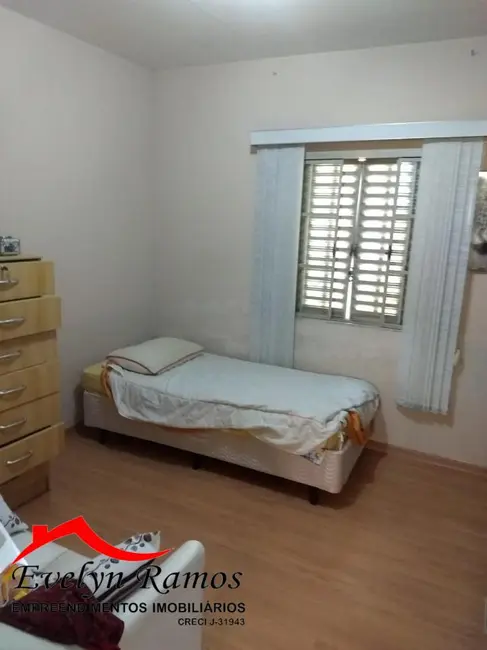 Foto 4 de Casa com 2 quartos à venda, 250m2 em Salto De Pirapora - SP