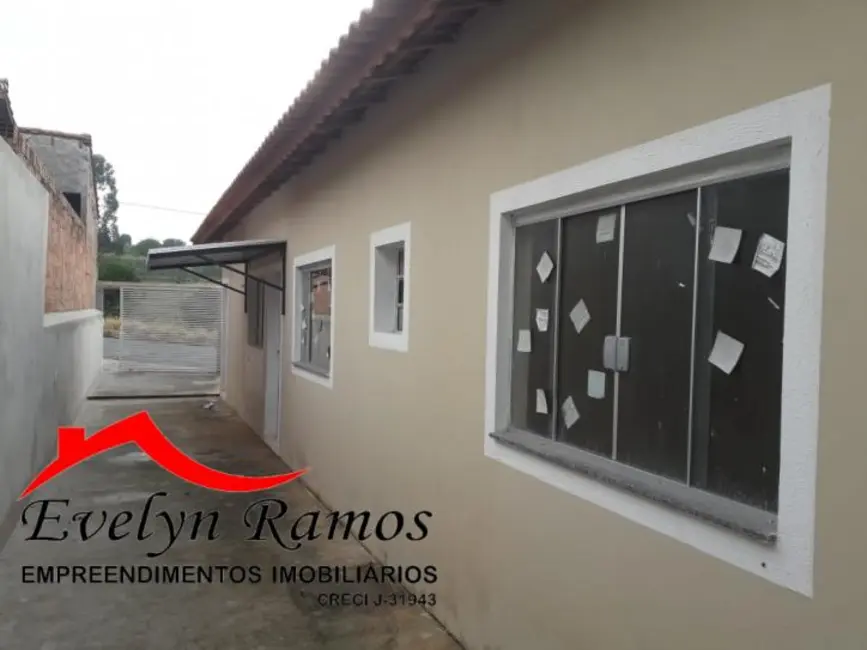 Foto 3 de Casa com 2 quartos à venda, 138m2 em Salto De Pirapora - SP