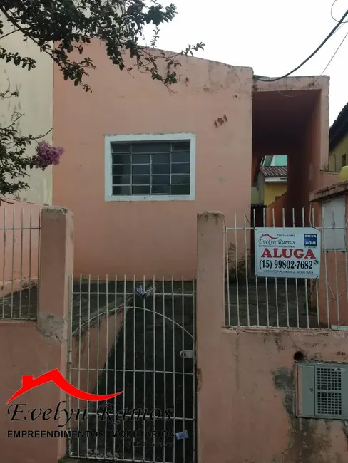 Foto 1 de Casa com 2 quartos à venda, 125m2 em Salto De Pirapora - SP