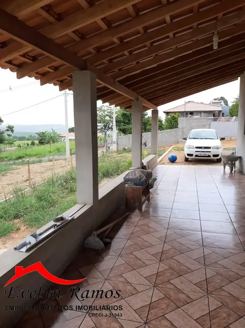 Foto 2 de Chácara com 2 quartos à venda, 1150m2 em Salto De Pirapora - SP