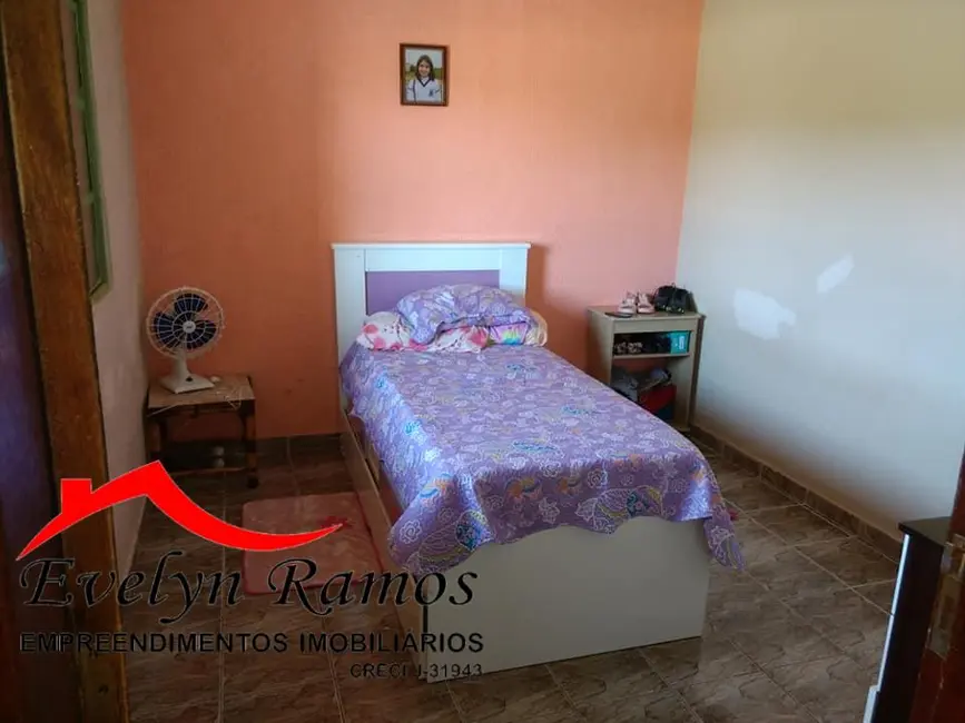 Foto 2 de Casa com 3 quartos à venda, 250m2 em Salto De Pirapora - SP